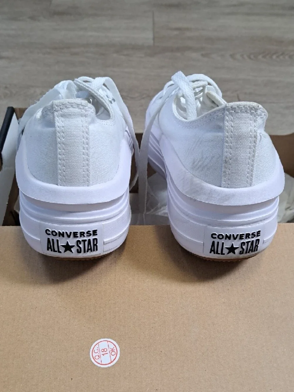 All White Converse Chuck Taylor® All Star® Move Platform Ox - Picture 2 of 9